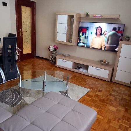 Apartamento Araceli Proximo A Clinica Oftalmologica Fdez Vega Apartment Oviedo Ngoại thất bức ảnh