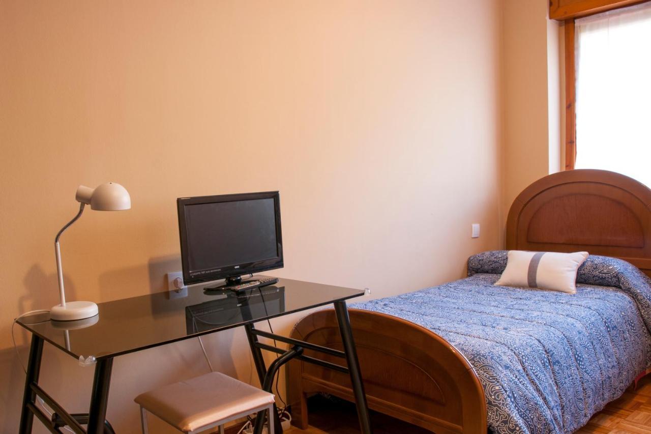 Apartamento Araceli Proximo A Clinica Oftalmologica Fdez Vega Apartment Oviedo Ngoại thất bức ảnh