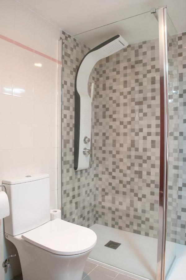 Apartamento Araceli Proximo A Clinica Oftalmologica Fdez Vega Apartment Oviedo Ngoại thất bức ảnh