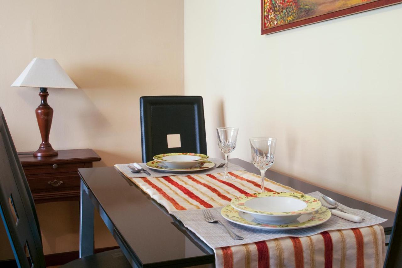 Apartamento Araceli Proximo A Clinica Oftalmologica Fdez Vega Apartment Oviedo Ngoại thất bức ảnh