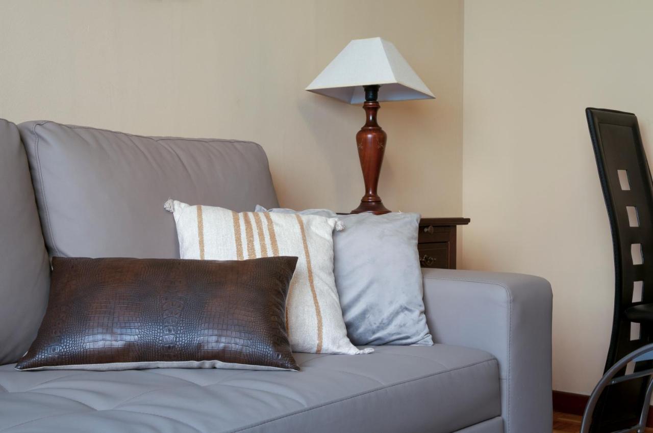 Apartamento Araceli Proximo A Clinica Oftalmologica Fdez Vega Apartment Oviedo Ngoại thất bức ảnh